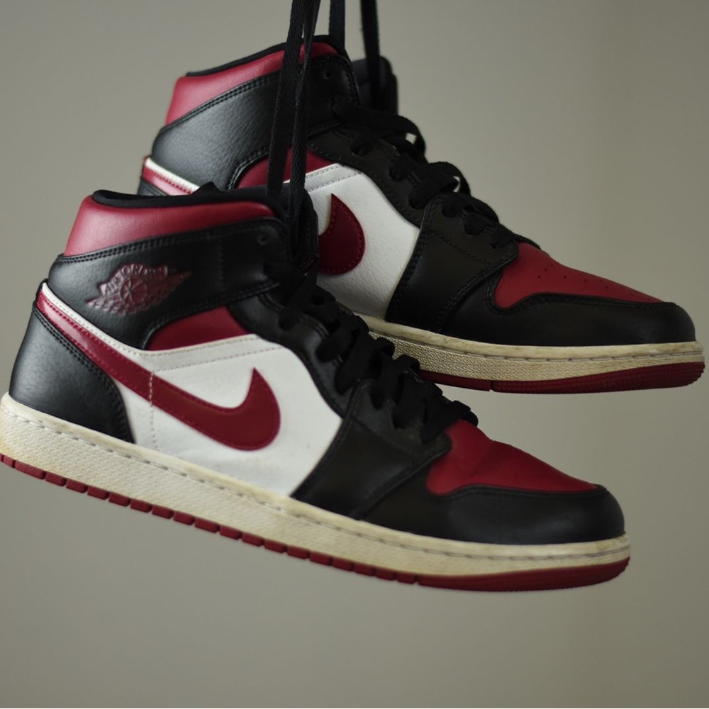 Nike Jordan 1 Mid